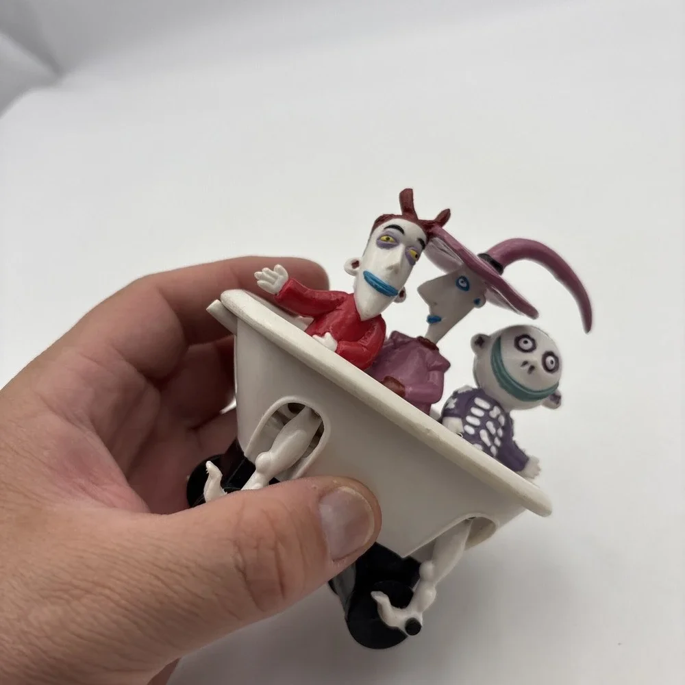 Disney Nightmare Before Christmas Lock Shock Barrel in Roll Along Bathtub Figure